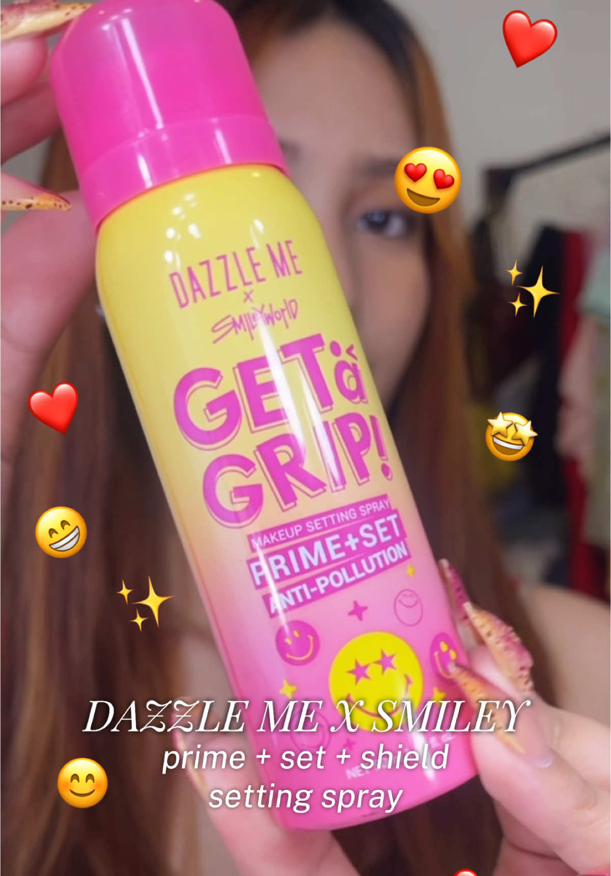 this is not an ordinary setting spray 🤔 #settingspray #primer #makeuptok 