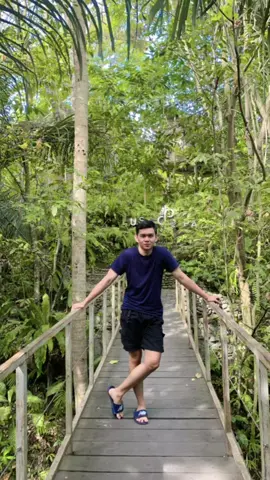 Kerja = jalan jalan ⚡️