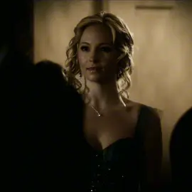 farzet hıc tanııssmadııkkk #klaroline #klausmikaelson #carolineforbes #klarolineedit #fyp #tvd #foryou 