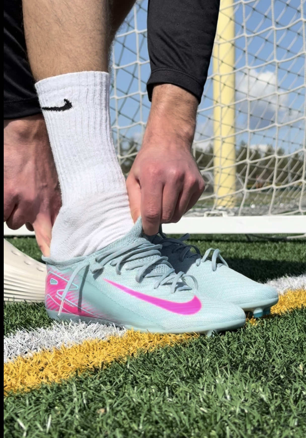 ASMR 🎧 Training Session in NEW Nike Mercurial Vapor 16 ‘Prism Pack’ ⚽️ Check out the new @Nike ‘Prism Pack’ at @Soccer.com 📲🛍️ • • • #asmr #Soccer #football #cleats #soccercleats #soccertraining #soccerplayer #soccerlife #soccerpractice #nike #mercurial 