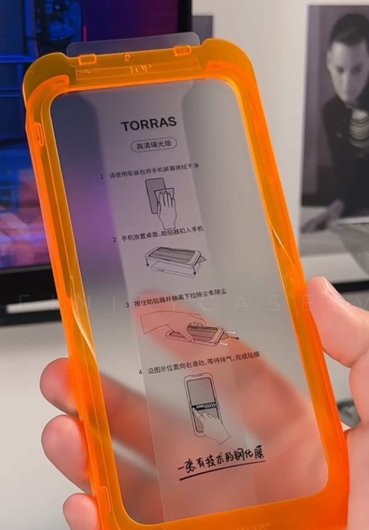 Cường lực Torras không viền đen, trong suốt mỏng và hạn chế bám vân tay với khung trợ dán #infinitycase #torras #kinhcuongluctorras #cuongluctudan 