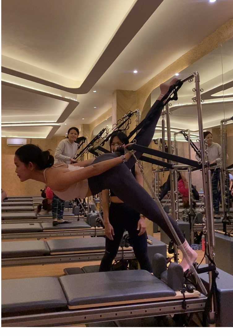 Tower Pilates feels so Candu 🫶❤️ takut tapi sukaaa hihi #towerpilates 