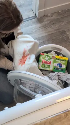 Even the toughest stains don’t stand a chance against a Persil capsule 😎 One capsule beats 99 stains. 👏 #onecapsule #99stains Always keep away from children. Supporting @A.I.S.E LEARN MORE www.keepcapsfromkids.eu