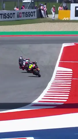 🎥 @david64official faz uma investida épica na última volta para garantir a pole para o #GP das Américas 🇺🇸 🚀 🎥 @david64official logra una carga épica en la última carrera para asegurar la pole del #GPofAméricas 🇺🇸 #LIQUIMOLY #Dynavolt #IntactGP #Moto3