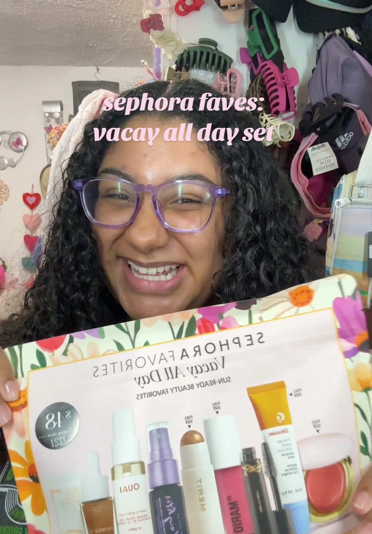 such a cutesy set. i think she’s worth the price but yal’ll lmk what you think! #sephora #sephorafavorites #sephorasale #makeup #giftset #minimakeup 