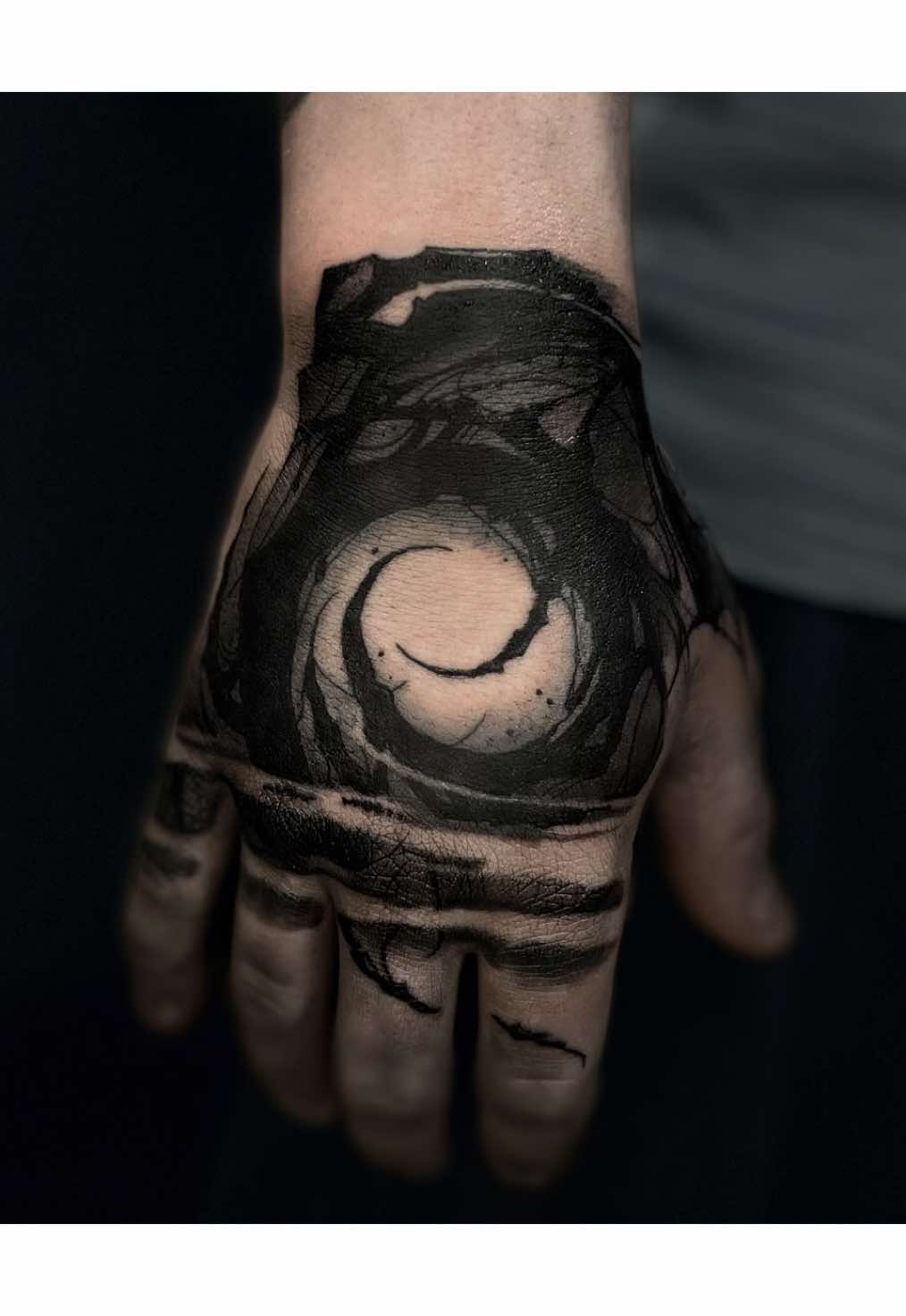 Handjob • #darkrealism #darktattoo #tattoo #uktattoo #tattooeverythingsupplies #kwadron #kwadroncartridges #kwadronwolfpack #tattooinspo #handtattoo #flashtattoo #glasgow #glasgowtattoo #scotlandtattoostudio 