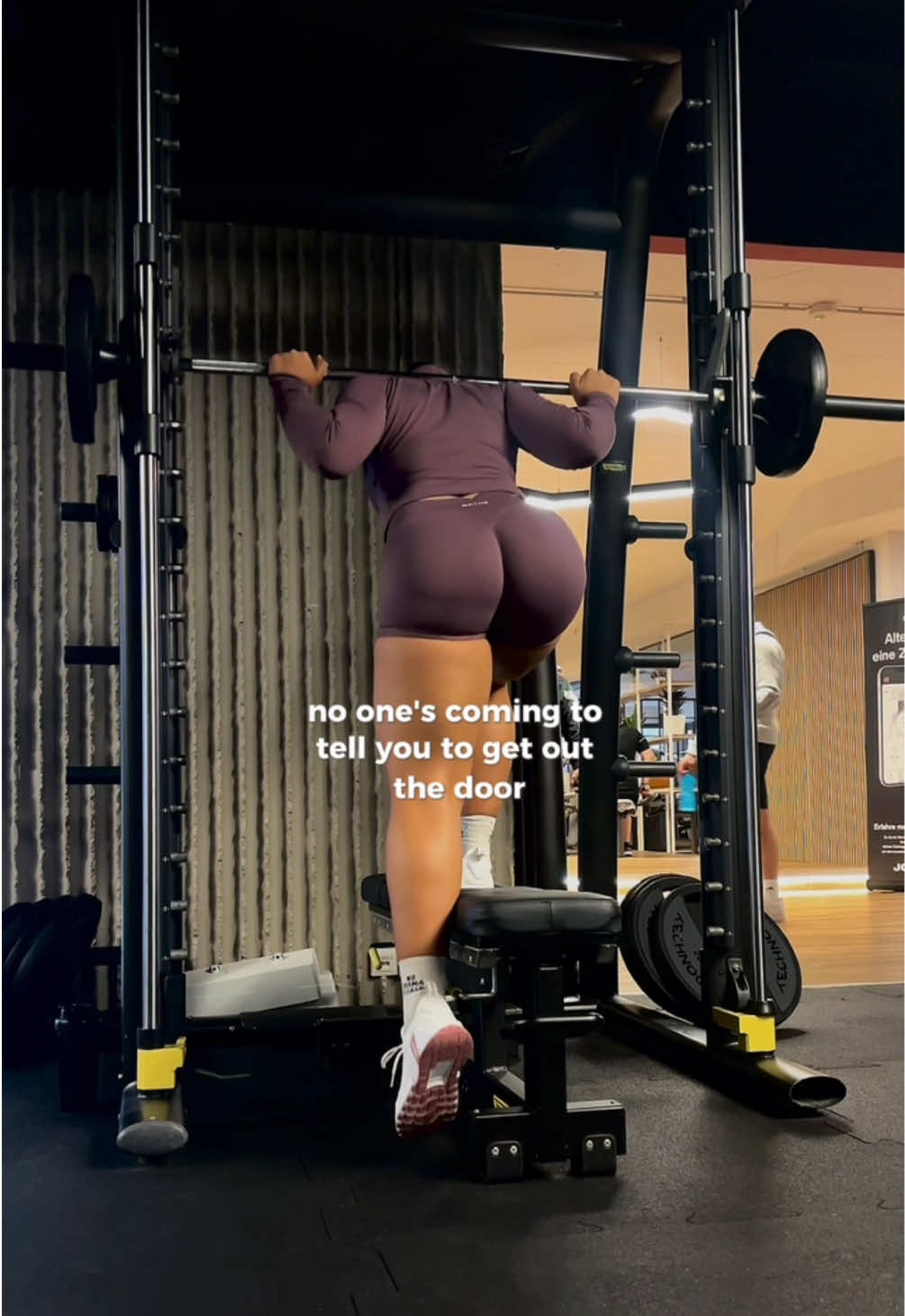 Stop making excuses 🤝🏽 fit from @DFYNE dc: EVAKS #gymmotivation#mondaymotivation#GymTok#dfyne#Fitness#glutesworkout#fürdichpage#fürdeineseite  