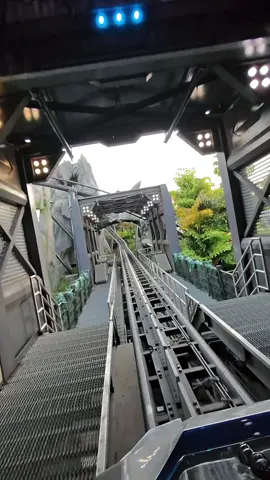 A MINHA PREFERIDAAAAAAA - Velocicoaster, Universal Island Of Adventure Orlando #carolinecdo #orlandoflorida #universalorlando #epicuniverse 