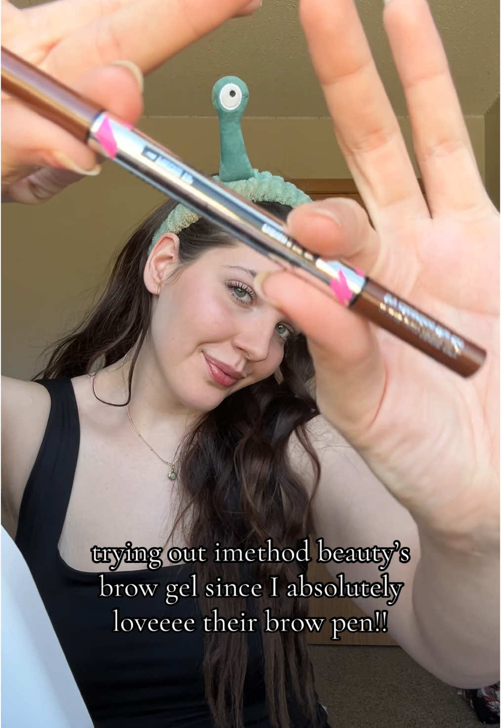 guys I swear by this stuff! It’s so easy and perfect for beginners!! @IMETHOD BEAUTY #browpen #browpencil #browgel #eyebrowtutorial #eyebrows #eyebrowproduct #eyebrowgel #eyebrowpen #eyebrowpencil 