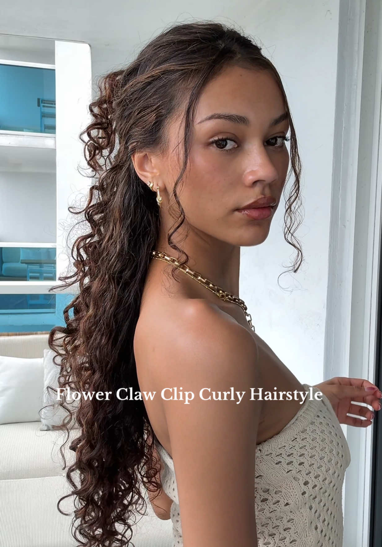 Cute & Easy Curly Hairstyle🌸 #curlyhairtutorial #curls #curlyhairsytles 