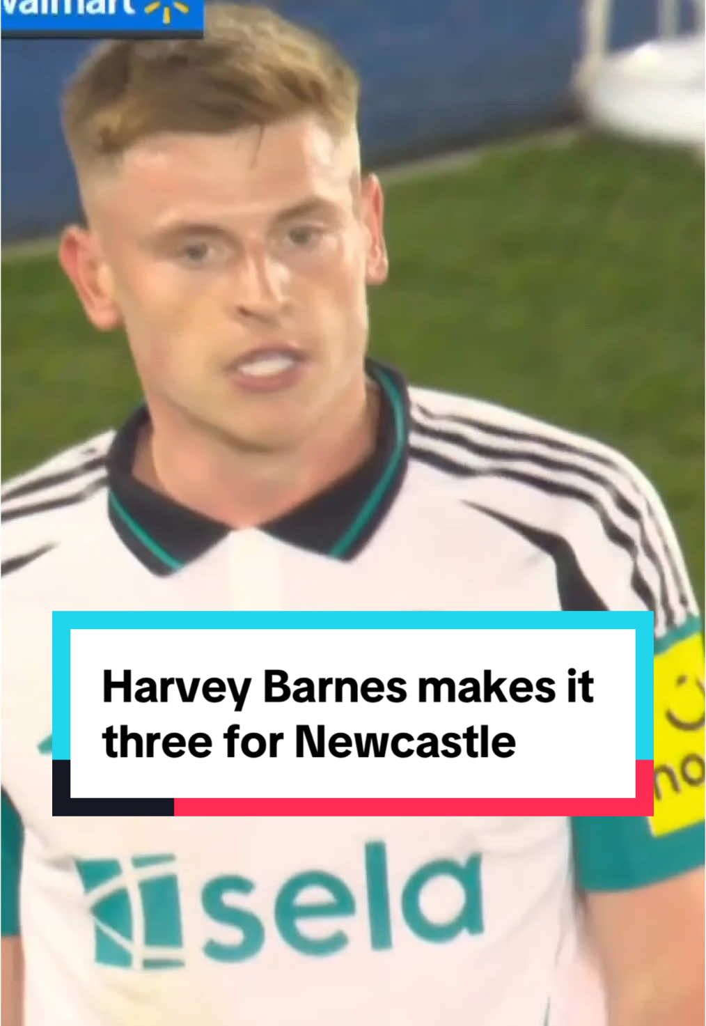 Former Leicester man Harvey Barnes pounces on the rebound and puts home Newcastle’s third of the first half. 😳 #newcastle #leicester #PremierLeague 