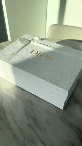 Because sometimes you deserve a little luxury #dior #unboxing 