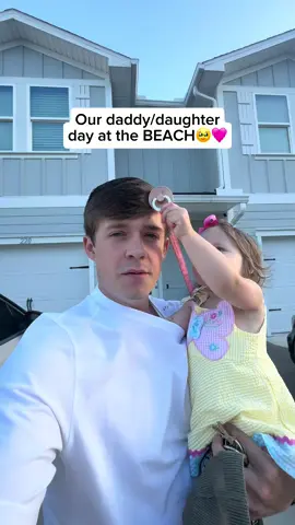 I love being a DAD.🩷#taylorandsoph #dad #family #date #beach #girldad #sweet 