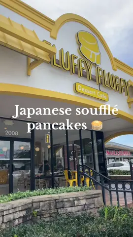 These pancakes had me sooo full yall omg! Super friendly staff and cute shop! #fluffyfluffypancake #soufflepancake #soufflepancakes #dessertshop #matcha #strawberrymatcha #orlandorestaurants #orlandofoodie #orlandofoodspots #CapCut 