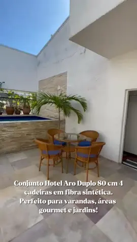 Conforto, elegância e resistência para o seu cantinho especial! Nosso Conjunto Mesa Hotel Aro Duplo, 4 Cadeiras é perfeito para transformar sua varanda, área gourmet ou espaço externo com charme e durabilidade. Estrutura em alumínio, acabamento em fibra sintética e estofado com tecido Acquablock + espuma Ortobom para máximo conforto e praticidade! Feito à mão, com amor e design atemporal. Rizzo's Arte e Decoração — Seu espaço, do seu jeito. Chama no direct para saber mais! #RisoArte #RisoDecor #SeuEspaçoDoSeuJeito #MóveisDeFibraSintética #MesaComCadeiras #ÁreaGourmet #VarandaDecorada #DecoraçãoExterna #CasaAconchegante #DecorDoDia #AmbientesExternos #MóveisParaHotel #FibraSintética #MóveisArtesanais #DecorBrasileira #MóveisQueEncantam