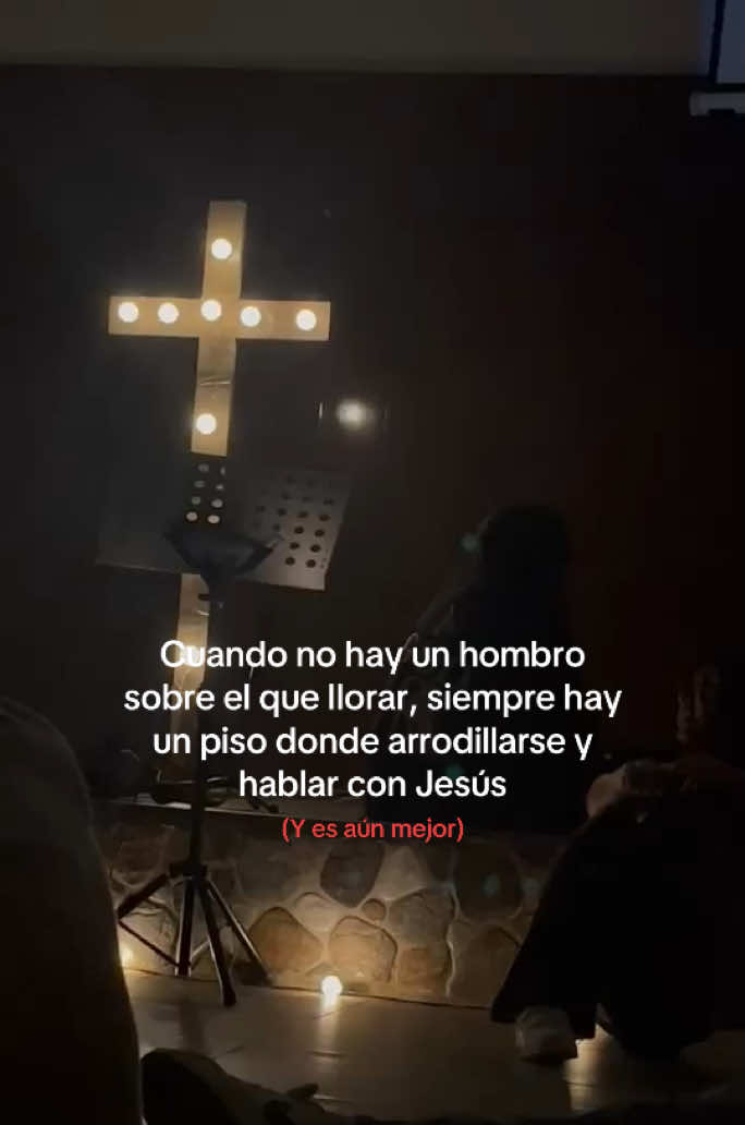 Si sientes que no puedes más, ve y habla con Jesús  #jesústeama #diosestacontigo #jovenescristianos #oracion #emociones #hagamosviralajesus #oracionespoderosas #contenidocristiano #tiktokscristianos 