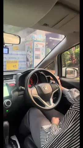 ตื่นมาก็อยากลางานต่อเลย 🥱 #ผู้หญิงขับแจ๊ส #hondajazz #honda #ผู้หญิงขับรถ 