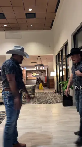 Los dicen bon bon nuevo Baile🤠🇲🇽 @💥 GRAMPA ORLY 💥  #parati #fypシ #bailando #dance #Cumbia 