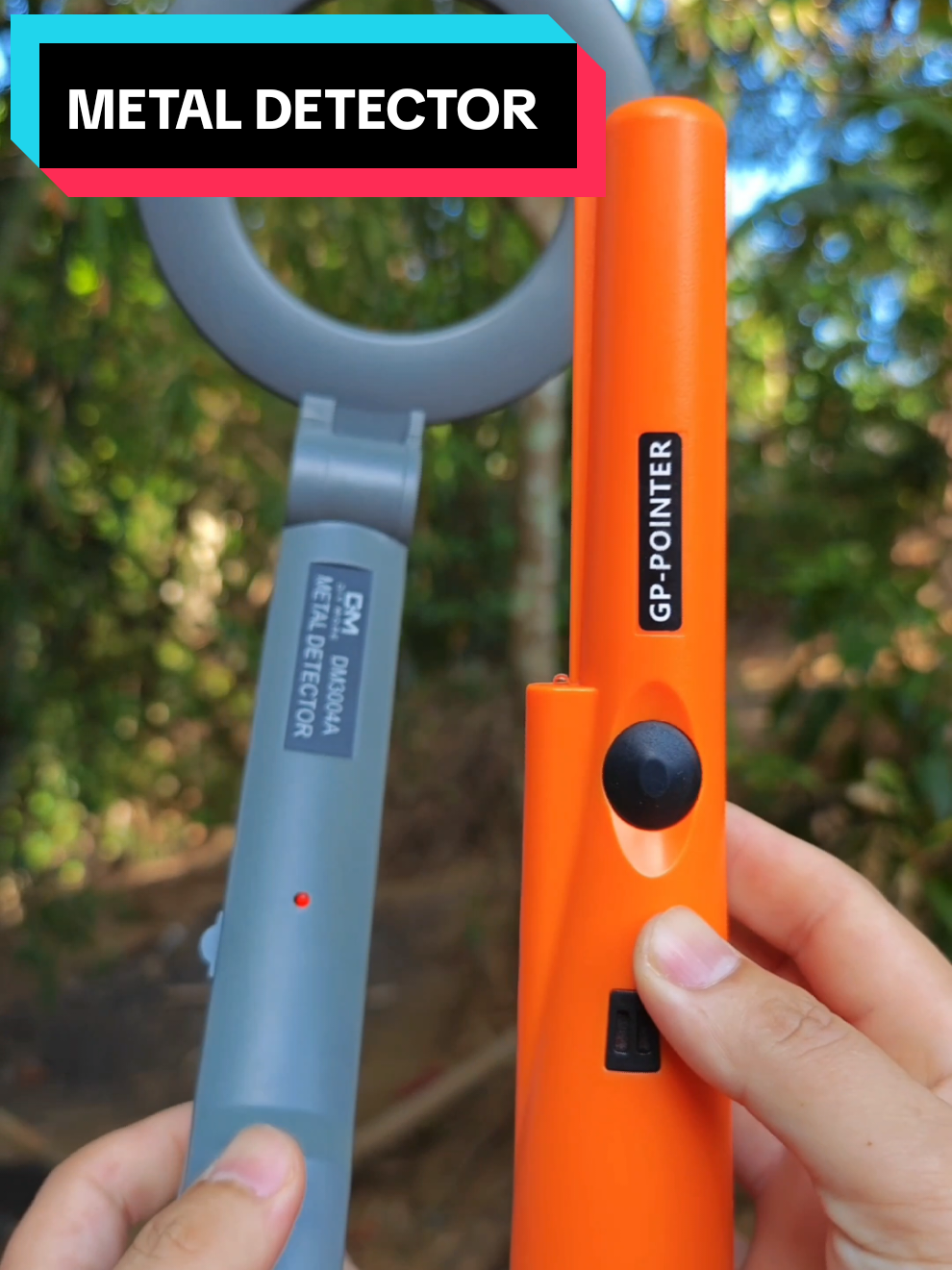 Discover hidden treasures or ensure safety with this high-sensitivity handheld metal detector! Perfect for gold prospecting, relic hunting, and security inspections. Lightweight, battery-powered, and easy to use — ready for any adventure or job! #metaldetector #treasurehunting #goldprospecting #pinpointer #relichunting #goldhunter #securityinspection #outdoorgear #metaldetecting 