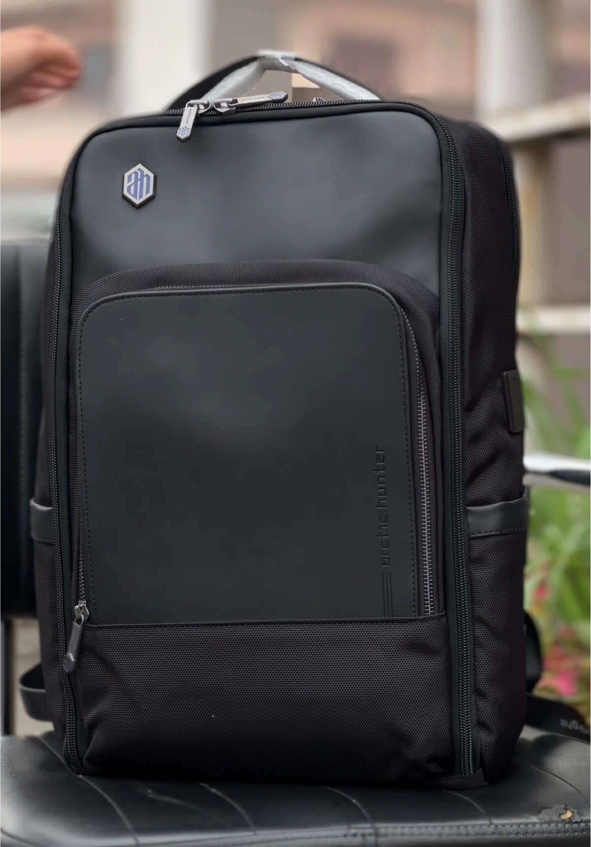 Need a new bagpack? Check out this one🤗 #chino #artichunter #fyp 