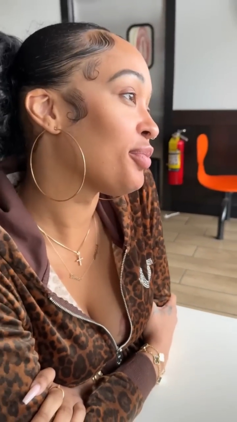 When Melisa invades Momo and D’s first date!