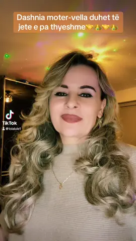 #viral_video #fyp #shqiptaretneperbote🇦🇱🌍 #shqiperia🇦🇱 #motrat #vella #familjeshqiptare #familje #viralvideo #Burreli #Albania🇦🇱 #anglia🇬🇧 #shoqeri #moter #kosova🇽🇰 #fypシ゚viral @Lule Lola 💫🤍👑🤝💫🤍👑