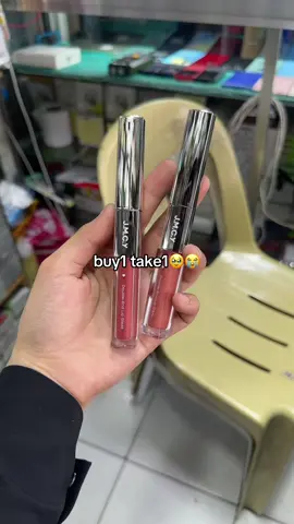 #mattelipstick #lipstick #viraltiktok #fyp #jmcylipstick #jmcy3in1lipstick #jmcy #viral #trending #tiktok 