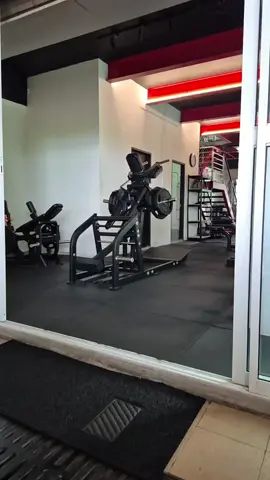 Datang k gym untuk begambar sja bro🤣🤣 #brunei🇧🇳 #athlete #GymTok #4u #fyp 