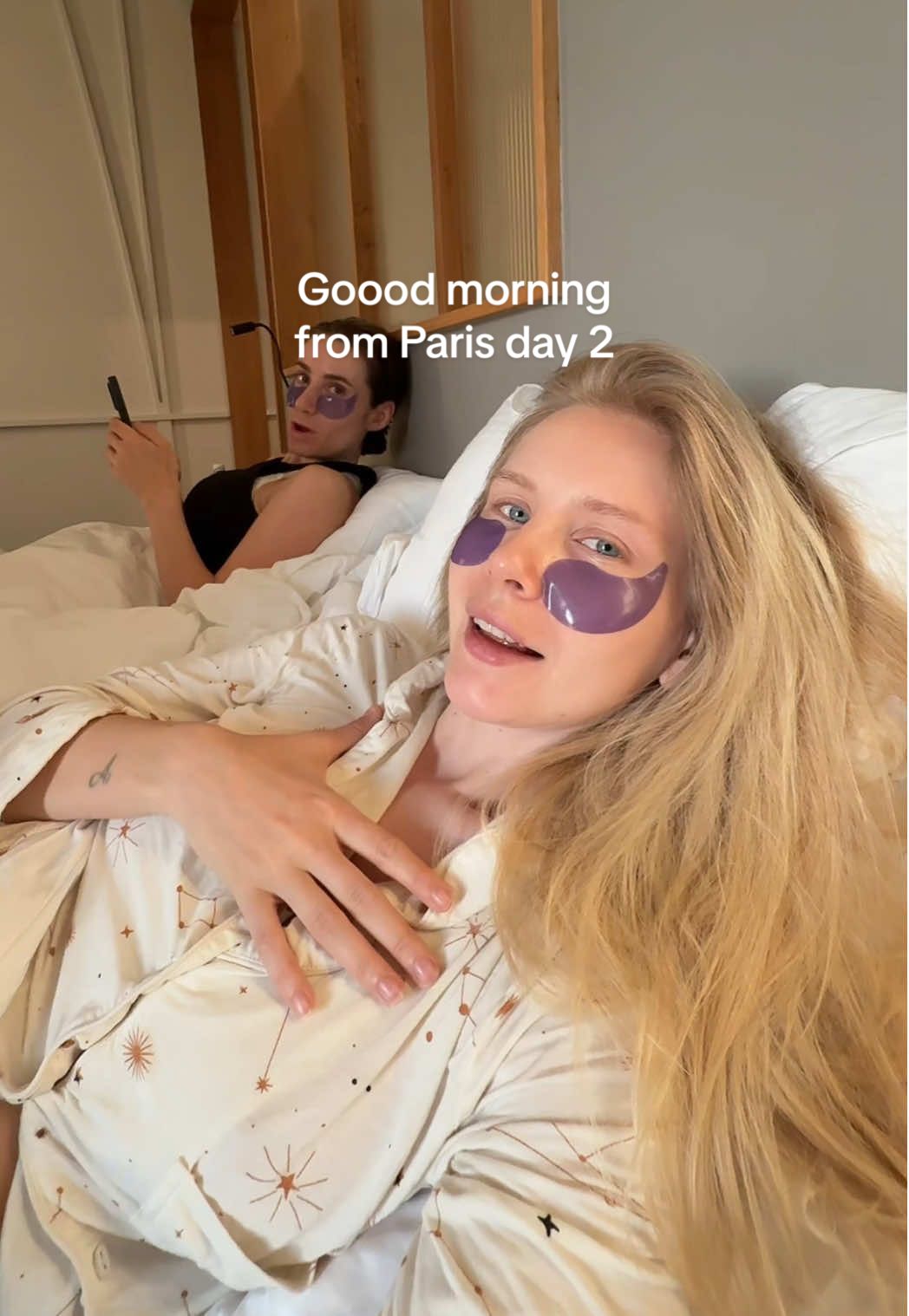 A little morning talk 🫢💗 I hope you have the best day 💗 #scandi #parisvlog 