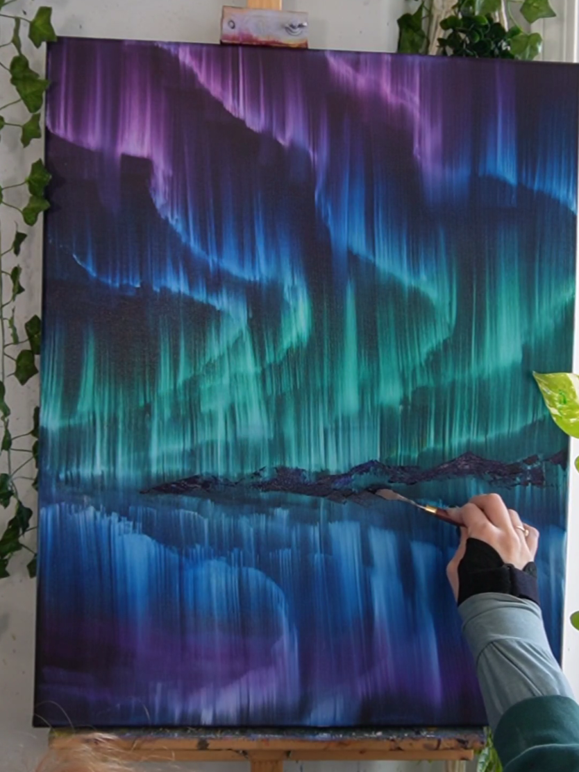 so satisfying to watch the colours blend😍🌌 #oilpainting #northernlights 