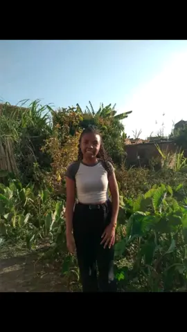 Rich me 😂😂#malagasy🇲🇬 #malagasytiktokgirl🇲🇬🌴❤️ #richme #foryoupage❤️❤️ 