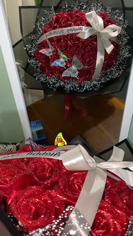 Buket pita satin emang gapernah gagal❤️‍🔥, cocok buat gift disegala acara.. Pengiriman dari malang, jatim. #fyp #viral #foryoupage #buketpitasatin #buketpitasatinsurabaya #buketpitasatinglitter #pitasatinglitter #buketpitasatinmalang #fyppppppppppppppppppppppp #buketwisudahmalang #buketbunga 