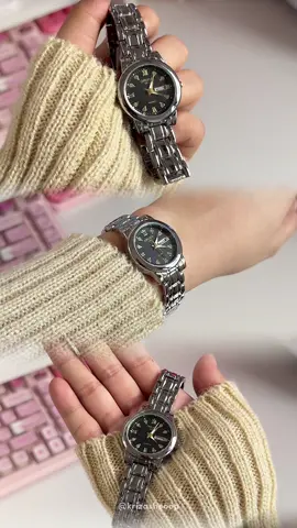 waaah! ganda ng oruss couple watch na ‘to! 😩🤍 high quality! #orusswatch #couplewatch #couplewatches #orusscouplewatch #oruss #watch #wristwatch #watchforcouple 