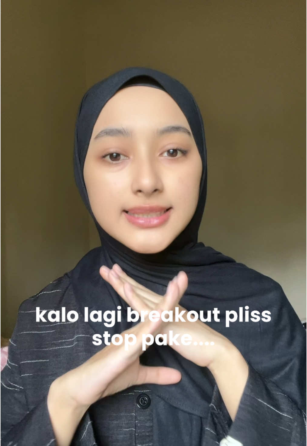 bnyak sliweran klo lebih baik pake basic skincare buat perbaiki. skin barier, bisa beli pake voucher biar dpt diskon yakk #back2basic #backtoyourbestskin #looksbeautyeverytime #bestskincare #skincarroutine #skinbarrierrepair  #cerapresso #7ceramide #tripeptide5 #skincare #basicmoisturizer #basicfacialwash #basicroutinewithezpz #startsimplewithezpz  #protectyourskinbarrier #facewashviral #moisturizervirall #fyp 