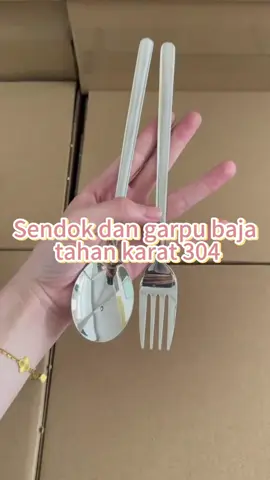 Mau meja makan makin aesthetic? Yuk upgrade meja makan kamu pakai sendok garpu premium ala drakor drakor itu😍 Yuk sayang check out di keranjang kuning sekarang 👇 #sendokstainless#sendokkorea#vira 