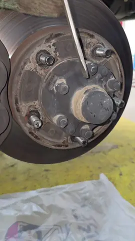 install new brake pads and rotor resurfacing #DIY #usa🇺🇸 #mechanic 
