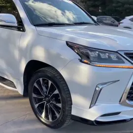 Lexus lx570 (white)
