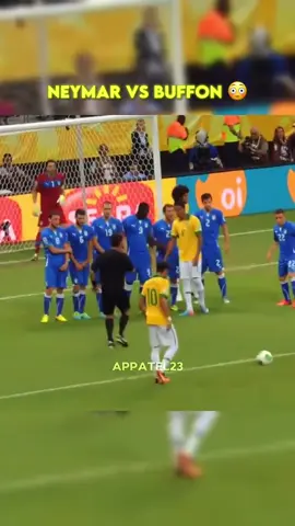 Freekick Neymar vs Buffon 🎯🌪️ #freekick #grande #neymar #brazil🇧🇷 #vs #buffon #memories #retro #magie #tiktokfootball 