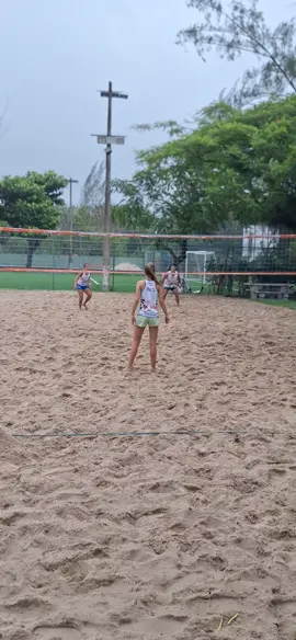 No final a mãe sai rouca😳 #futevoleibrasil #futevoleifeminino #futevoleifeminino #filha #maeefilha #esporte #fyp #so 
