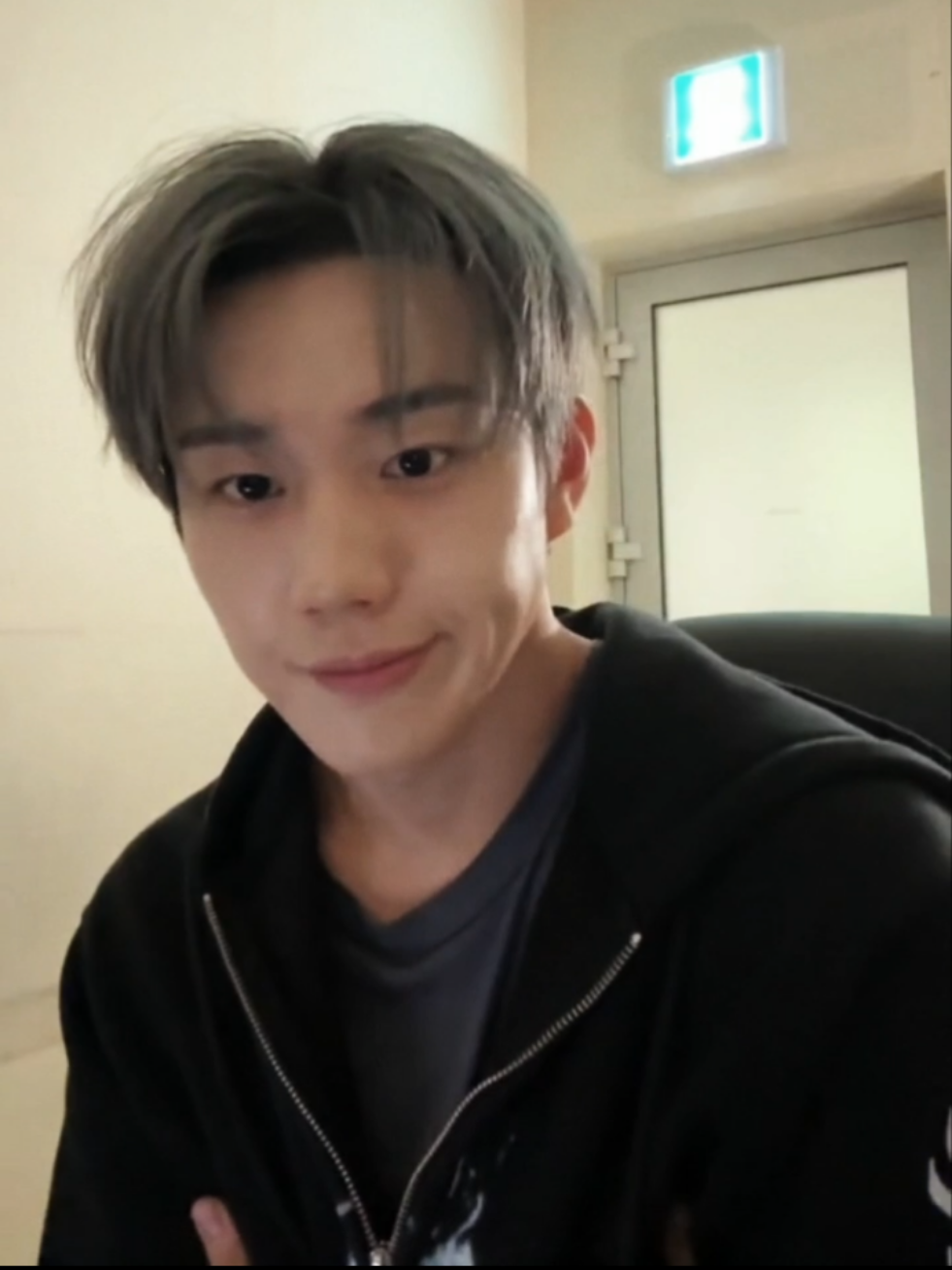 HIS HAIR OMGGGG #피원하모니 #p1harmony #intak #인탁 #kpop #fyp 