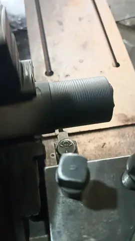 fazendo rosca quadrada #machine #torno #fresadora #cnc #usinagem #o #industria #a #metal #mecanizado #mecanica ##fresa #machining #metalmecanica #n ##ceramica #cncmachining #ferramentaria #tornearia #mecanizadocnc #metalurgia #tornocnc #machonist #engenharia #tornomecanico #cncmachine