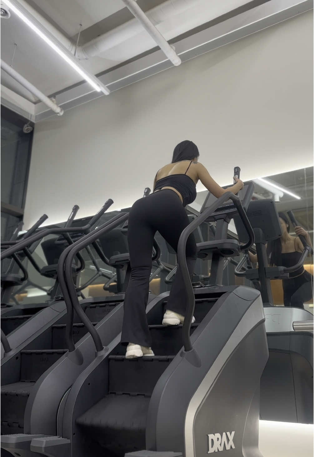 하체하고 퇴그능~ 그나저나 틱톡 이렇게 하는거 맞나요 🤍 #하체 #웨이트#웨이트#운도ᄋ에진심 #다이어트 #틱톡 #틱톡라이브#tiktoklive #tiktok 
