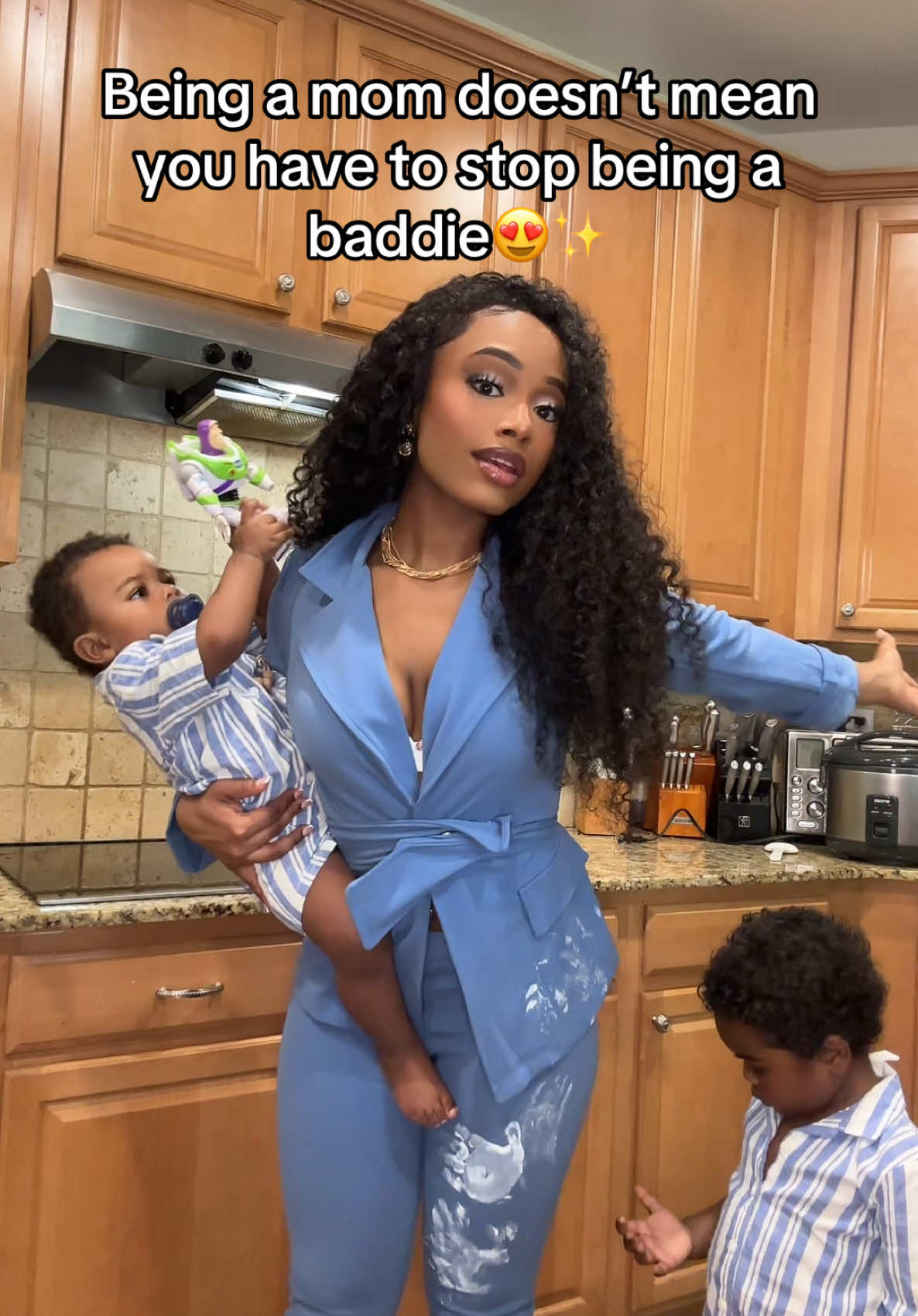 “Being A Single Mom Isn’t A Flex” is now live & available for download🥹. I’m so excited to share this with you guys. I’ve truly worked, so hard on it. It’s only $10 because I wanted it to be affordable for everyone. I spent so much time working on it to give you guys REAL viable information about how you can too, collaborate with big brands. I didn’t want to just push something out to make a quick dollar. I want people to actually walk away from it feeling like they’ve learned something. You DON’T need an astronomical follower count, you just have to create quality and engaging content. Without God, creating this ebook would not have been possible. Please help me get the word out, that my ebook is finally live by sharing this post♥️. The link is in my bio! Thank you guys in advance🫶🏾✨. #fyp #mom #singlemom 