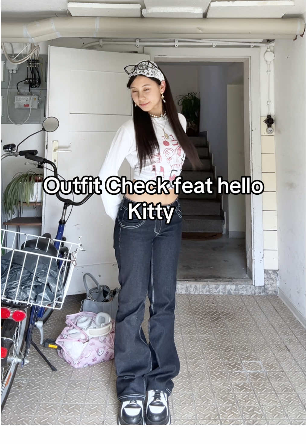 Fit Check #bershka #hellokittybershka #hellokitty #sanrio #hellokittyjeans #xybcaa #fyppppppp #germantiktok #cuteoutfit #outfitinspo #xybcaa 