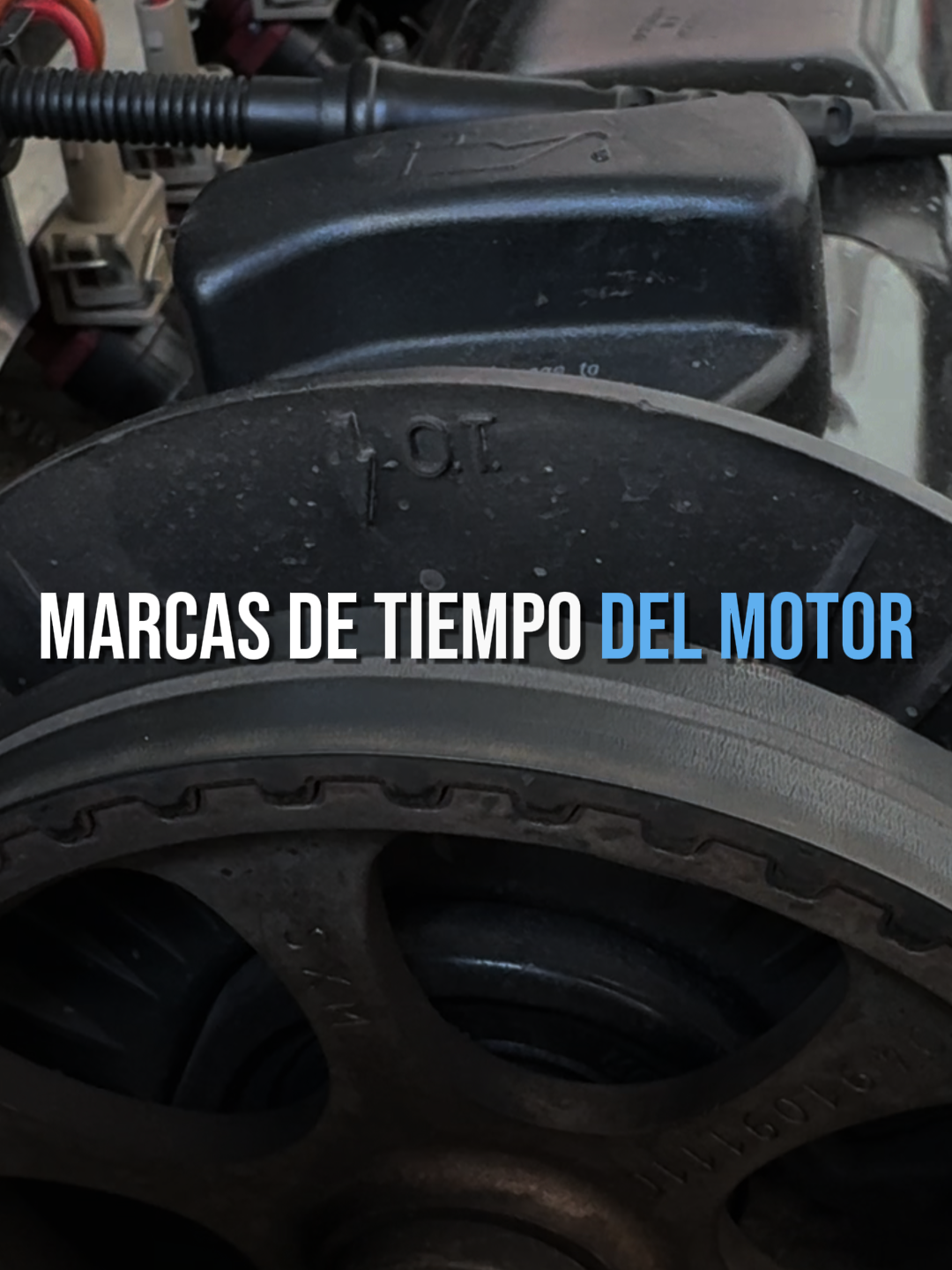 ¿No sabes si tu Golf Mk3 está bien a tiempo? Aquí te explico cómo alinear las marcas y ajustar el distribuidor paso a paso. ✔️ Marca de la polea en 0° ✔️ Cigüeñal y árbol de levas alineados ✔️ Distribuidor apuntando correctamente Este tip es clave para que tu motor arranque parejo y no pierda potencia. Guarda este video si estás armando tu Mk3 o si alguna vez moviste el distribuidor sin querer 😅 #GolfMk3 #MecanicaVW #DistribuidorVW #PonerATiempo #VWProject #VWLife #AutosNoventeros #DiagnosticoVW #TikTokCarros