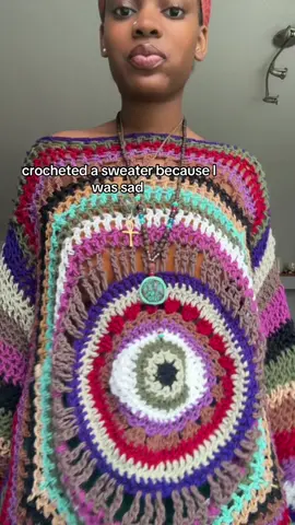 Every color represents every emotion I’ve been feeling all at once lolllll #crochet #blackgirlcrochet #crochetsweater #crocheteyesweater 