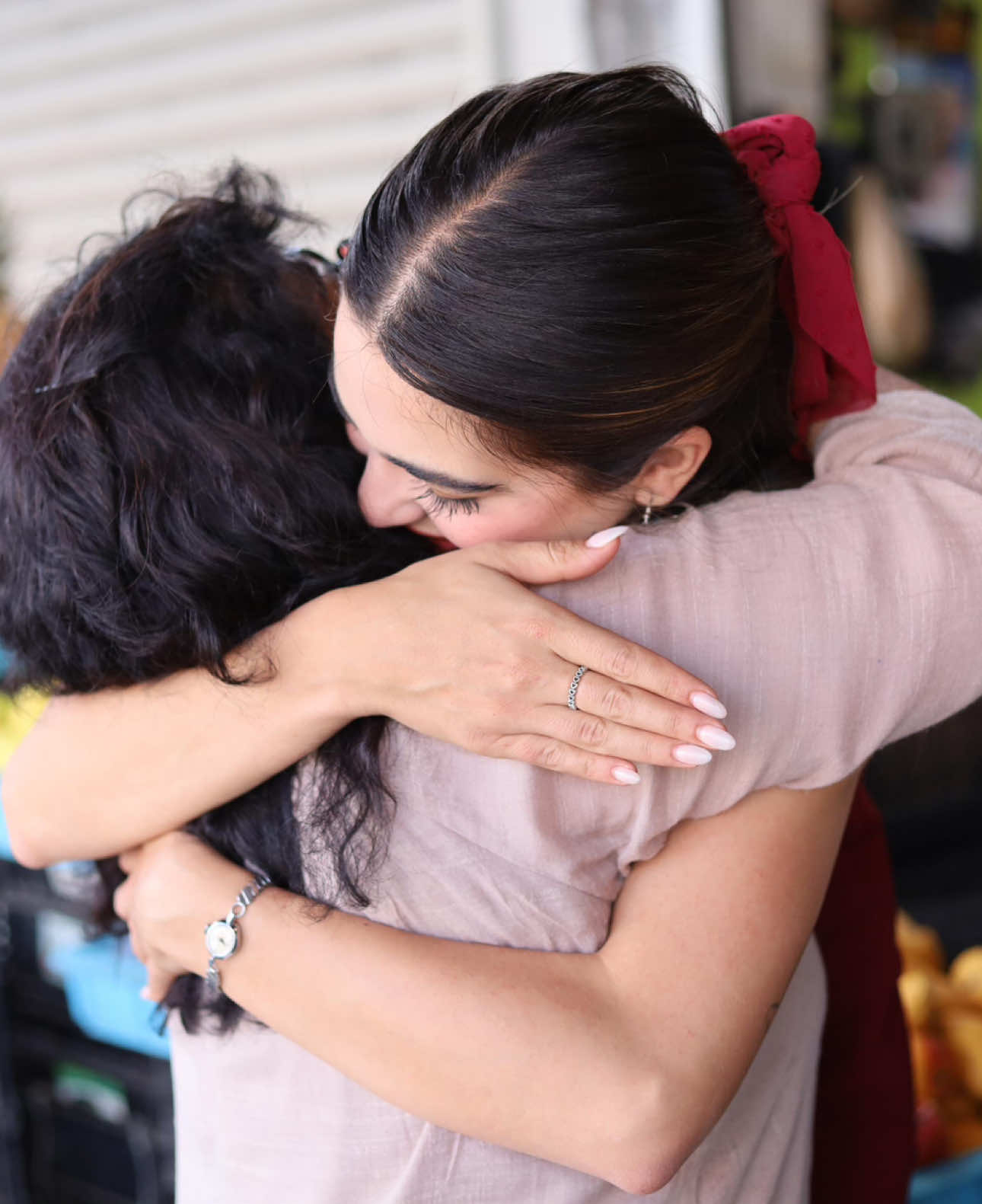 Estar con el pueblo, escuchar al pueblo, convivir con el pueblo: ser pueblo. En las calles, en las colonias y en los mercados nuestro pueblo apoya la Cuarta Transformación y a nuestra Presidenta Claudia Sheinbaum. No les vamos a fallar.