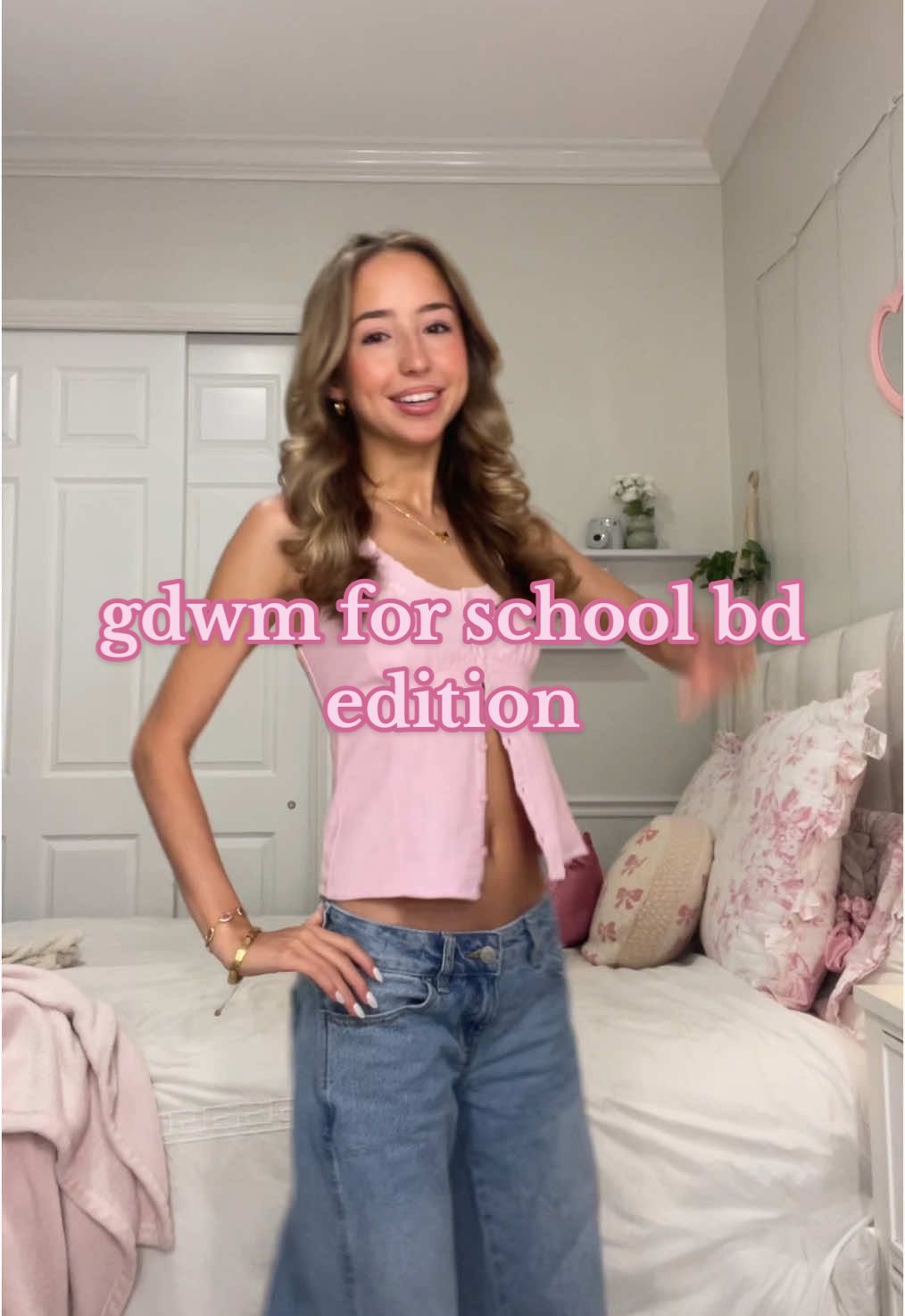 about to take my senior photos wish me luck 🙏 #birthday #schoolmakeup #schooloutfit #outfitinspo @hollister @Valentino.Beauty @daisebeauty @Kendra Scott 
