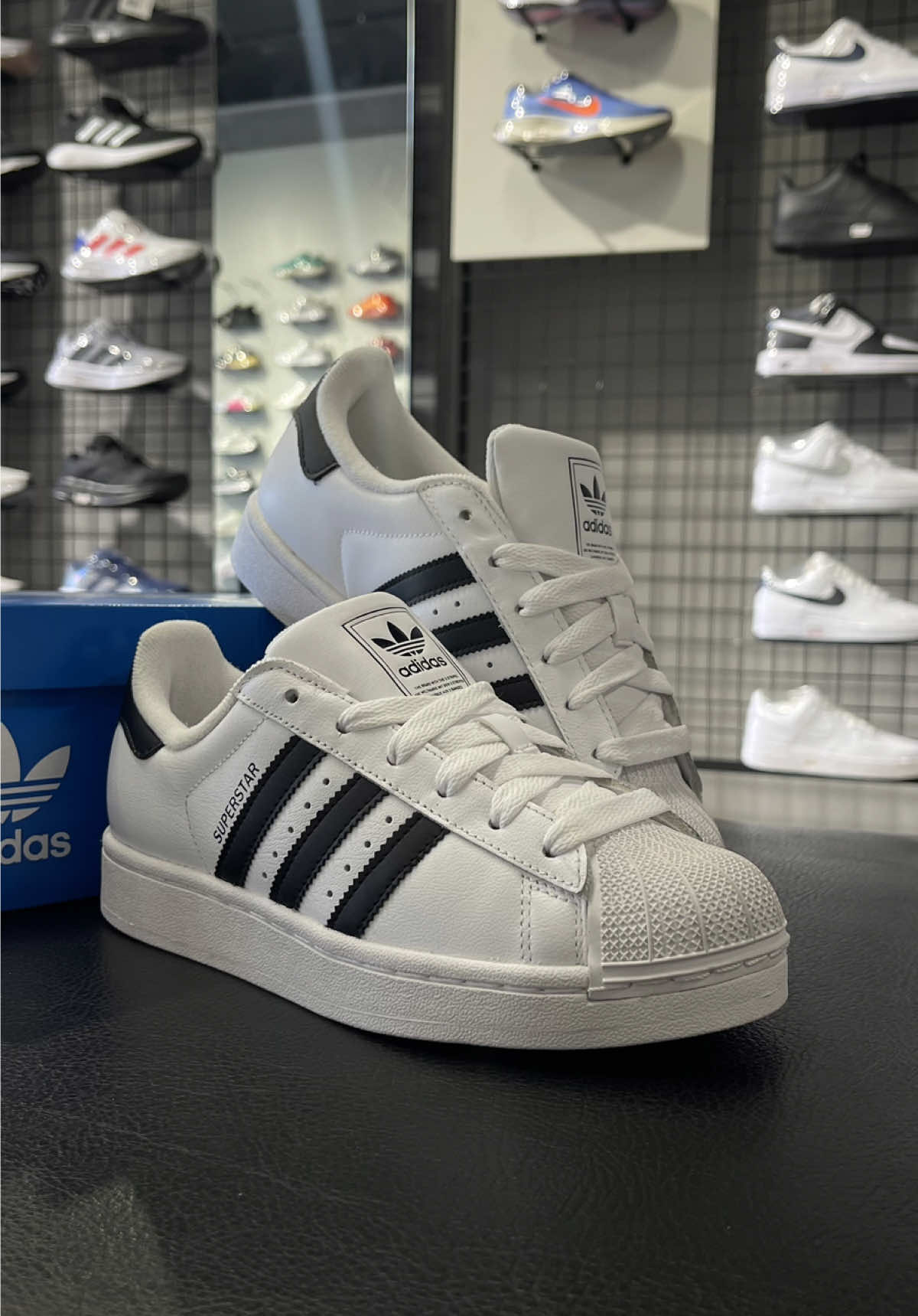 Adidas  SUPERSTAR II  listas para dominar las calles una vez más. 🤩💕🔥 #mujer #niños #tavasperu #zapatillasoriginales #superstarII #adidas #parati 