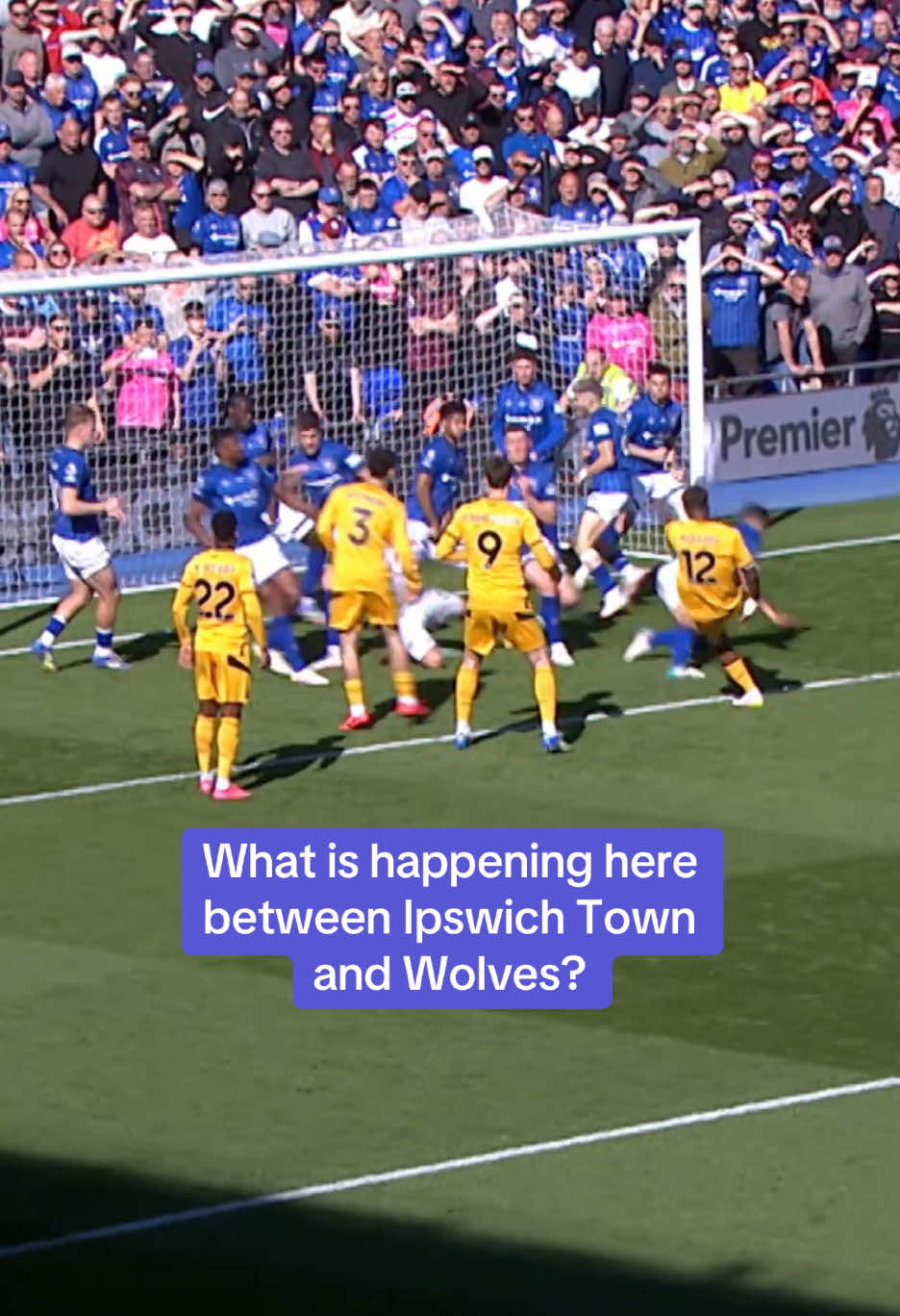 You can’t score a goal if you can’t see the goal #PremierLeague #pl #ipswichtown #ipswichtownfc #wolves #wolverhamptonwanderers #wolverhampton #freekick #indirectfreekick 